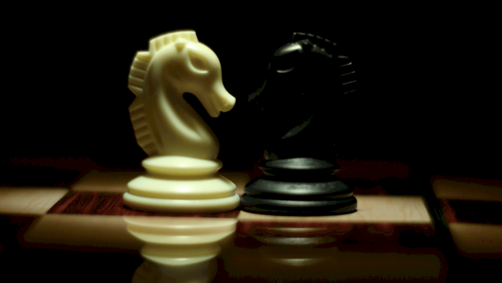chess knights as metaphor for e-commerce competition